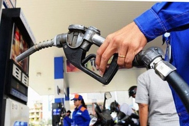 Giá xăng dầu hôm nay 3/5: Xăng dầu trong nước ngược chiều thế giới - Ảnh 1. Giá xăng dầu hôm nay 3/5: Xăng dầu trong nước ngược chiều thế giới - Ảnh 1.
