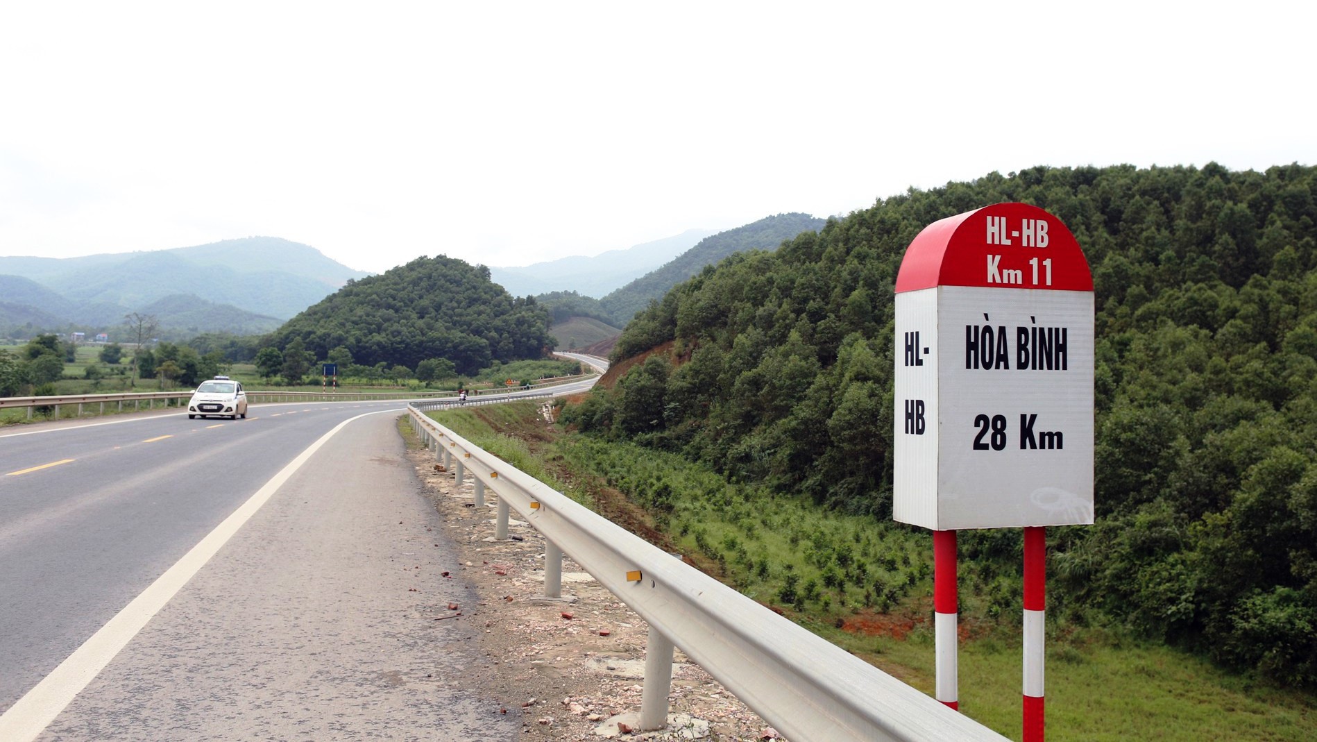 Phê duyệt BOT Hòa Bình - Mộc Châu dài 85km, thu phí 26 năm - Ảnh 1. Phê duyệt BOT Hòa Bình - Mộc Châu dài 85km, thu phí 26 năm - Ảnh 1.