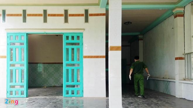 Người đàn ông mất tích có phải nạn nhân trong khối bê tông? - Ảnh 2. Người đàn ông mất tích có phải nạn nhân trong khối bê tông? - Ảnh 2.