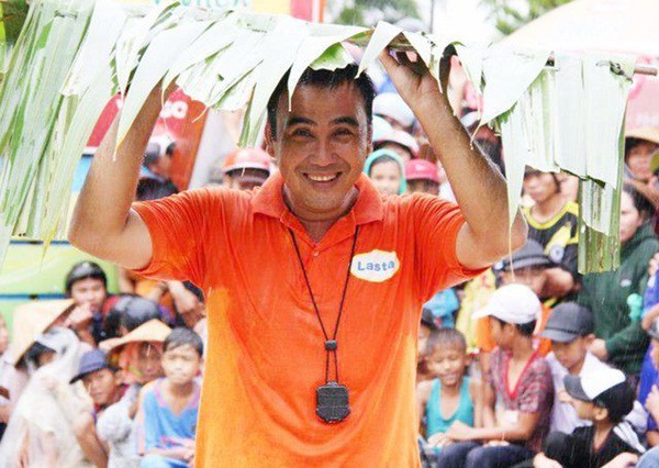 MC nông dân Quyền Linh: Những lần gian lận để giúp đỡ người nghèo - Ảnh 3.