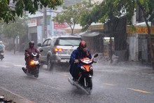 Dự báo thời tiết hôm nay 21/5: Mưa rào giải nhiệt Hà Nội