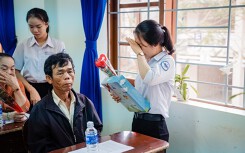 Ảnh kỷ yếu rơi nước mắt của học sinh Vũng Tàu