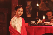 Nữ chính 13 tuổi đóng 'Vợ ba' nói gì khi phim dừng chiếu sau 4 ngày?