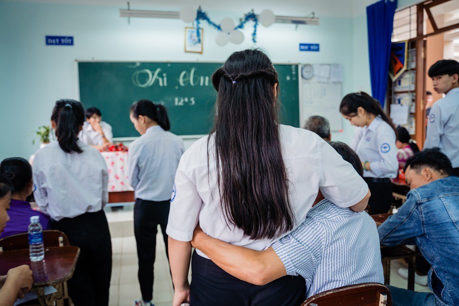 Ảnh kỷ yếu rơi nước mắt của học sinh Vũng Tàu - Ảnh 9. Ảnh kỷ yếu rơi nước mắt của học sinh Vũng Tàu - Ảnh 9.