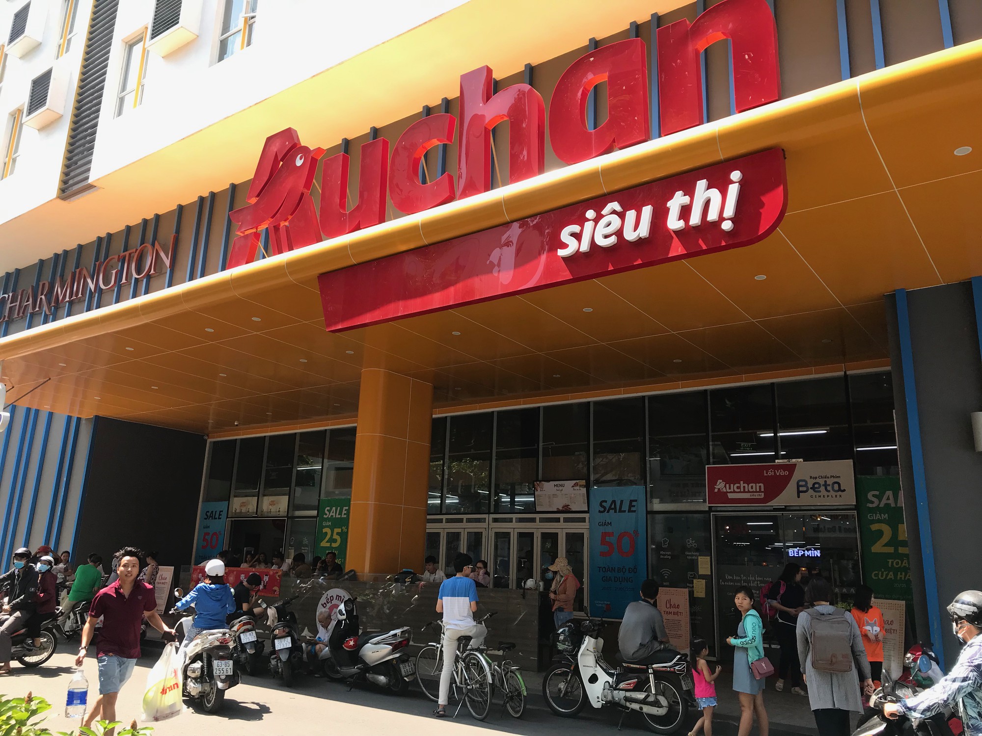 Vì sao 2 đại gia bán lẻ Pháp Auchan và Casino phải bán xả hàng, ‘tháo chạy’ khỏi Việt Nam? - Ảnh 2. Vì sao 2 đại gia bán lẻ Pháp Auchan và Casino phải bán xả hàng, ‘tháo chạy’ khỏi Việt Nam? - Ảnh 2.