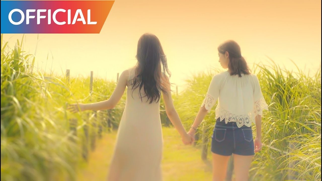 Điểm mặt những MV Kpop có chủ đề LGBT có thể bạn chưa biết (P.1) - Ảnh 10. Điểm mặt những MV Kpop có chủ đề LGBT có thể bạn chưa biết (P.1) - Ảnh 10.