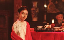 Nhiều ý kiến trái chiều xoay quanh sự 'đột tử' của 'Vợ ba' tại Việt Nam