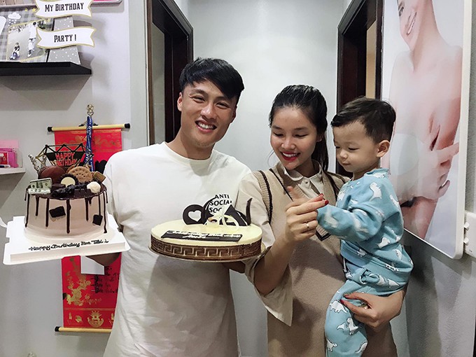 Sao Việt hôm nay (21/5): Mạc Hồng Quân tậu nhà tiền tỉ ăn mừng bà xã có tin vui, học trò Mỹ Tâm lột xác gợi cảm sau khi giảm 34 kg - Ảnh 2. Sao Việt hôm nay (21/5): Mạc Hồng Quân tậu nhà tiền tỉ ăn mừng bà xã có tin vui, học trò Mỹ Tâm lột xác gợi cảm sau khi giảm 34 kg - Ảnh 2.