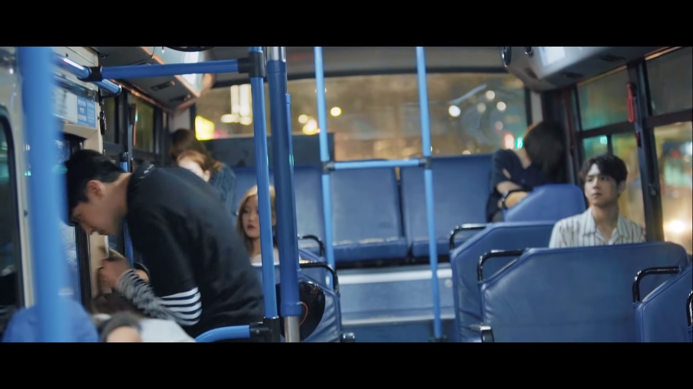 Điểm mặt những MV Kpop có chủ đề LGBT có thể bạn chưa biết (P.1) - Ảnh 14. Điểm mặt những MV Kpop có chủ đề LGBT có thể bạn chưa biết (P.1) - Ảnh 14.