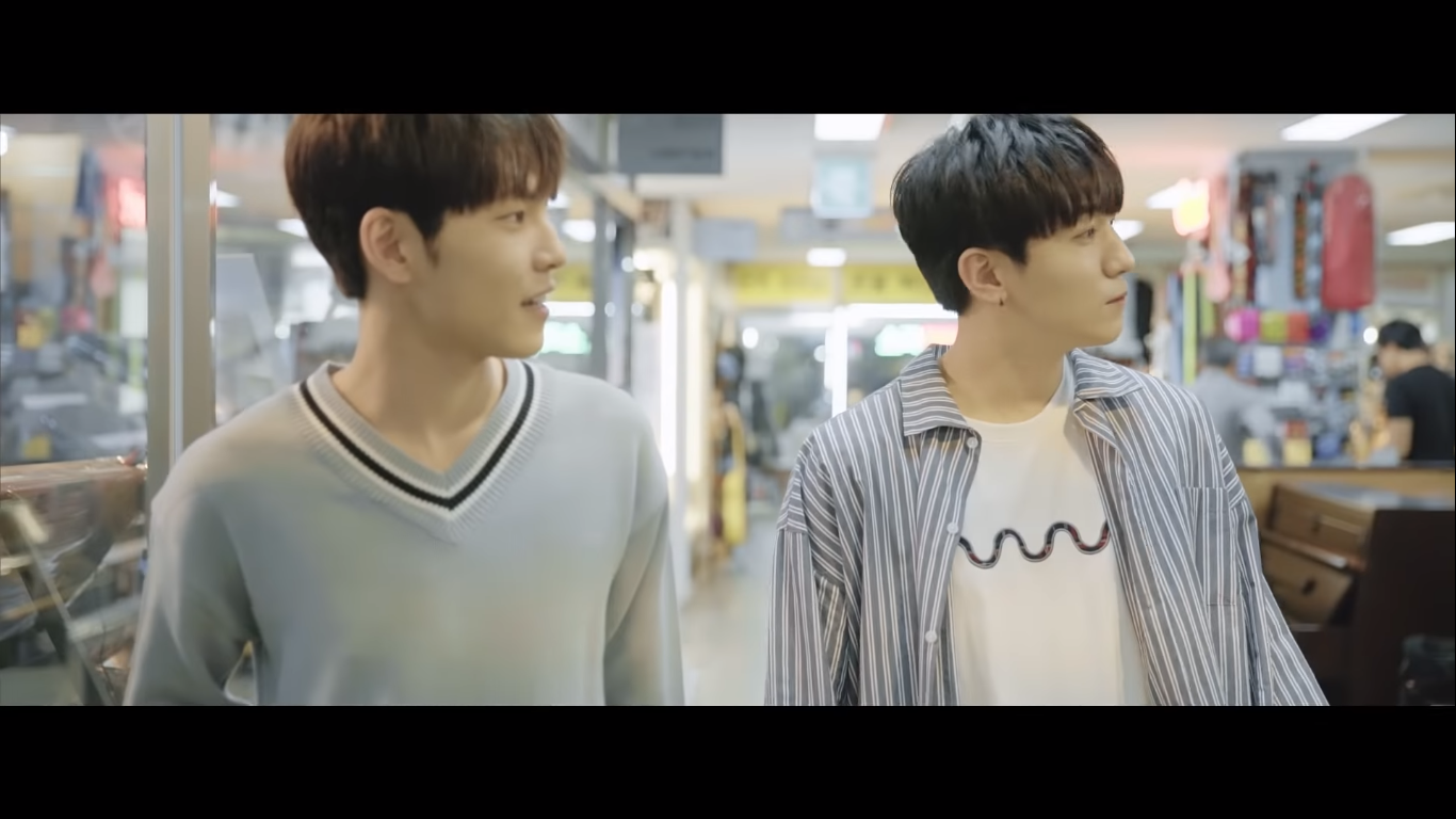 Điểm mặt những MV Kpop có chủ đề LGBT có thể bạn chưa biết (P.1) - Ảnh 15. Điểm mặt những MV Kpop có chủ đề LGBT có thể bạn chưa biết (P.1) - Ảnh 15.