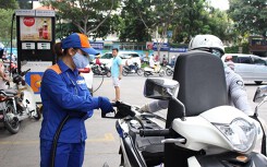 Bỏ Quĩ bình ổn giá xăng dầu, Nhà nước sẽ không còn công cụ bảo vệ lợi ích người tiêu dùng