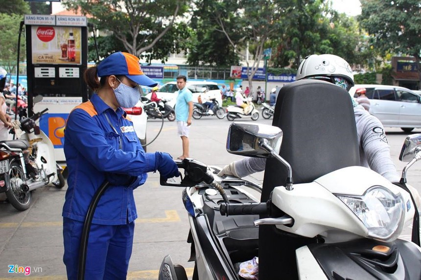 Bỏ Quĩ bình ổn giá xăng dầu, Nhà nước sẽ không còn công cụ bảo vệ lợi ích người tiêu dùng - Ảnh 1. Bỏ Quĩ bình ổn giá xăng dầu, Nhà nước sẽ không còn công cụ bảo vệ lợi ích người tiêu dùng - Ảnh 1.