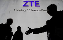 Từ khủng hoảng Huawei, nhìn lại ZTE đã từng bị Mỹ cấm vận, Google quay lưng khiến công ty ngấp nghé bờ vực phá sản