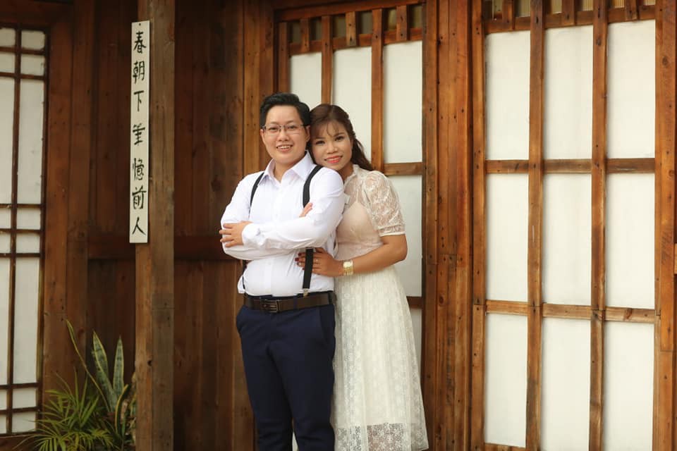 Chuyện tình 4 năm của cặp đồng tính nữ: Chỉ cần ba mẹ tham dự lễ cưới, còn lại bao khó khăn cuộc sống chúng con sẽ đối diện được - Ảnh 2. Chuyện tình 4 năm của cặp đồng tính nữ: Chỉ cần ba mẹ tham dự lễ cưới, còn lại bao khó khăn cuộc sống chúng con sẽ đối diện được - Ảnh 2.