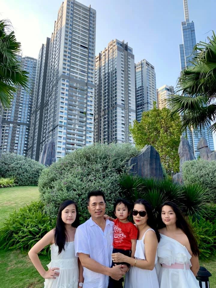Cuộc sống sung sướng của Mỹ Lệ khi rời xa showbiz Việt: Cuồng khoe ảnh con, lười đi hát vì mất lửa nghề - Ảnh 3. Cuộc sống sung sướng của Mỹ Lệ khi rời xa showbiz Việt: Cuồng khoe ảnh con, lười đi hát vì mất lửa nghề - Ảnh 3.