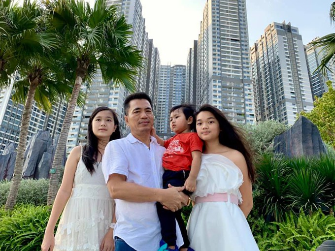 Cuộc sống sung sướng của Mỹ Lệ khi rời xa showbiz Việt: Cuồng khoe ảnh con, lười đi hát vì mất lửa nghề - Ảnh 4. Cuộc sống sung sướng của Mỹ Lệ khi rời xa showbiz Việt: Cuồng khoe ảnh con, lười đi hát vì mất lửa nghề - Ảnh 4.