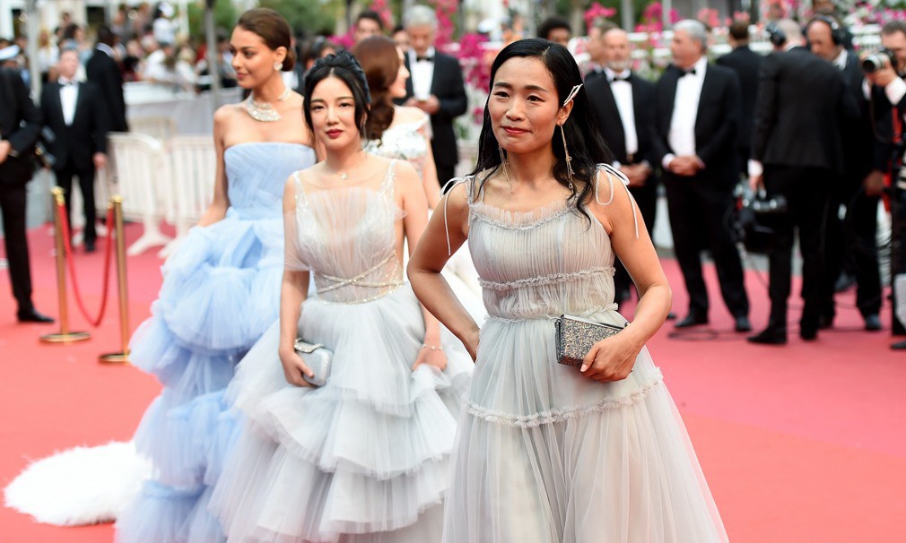 Sự thật nhơ nhuốc về nạn mại dâm, đổi tình lấy vai ở Cannes  - Ảnh 4.