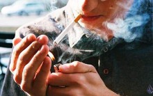 Vương Nguyên là ai? 19 tuổi 'phì phèo' thuốc lá, Vương Nguyên liệu có biết khói thuốc có thể gây ung thư, vô sinh nam?