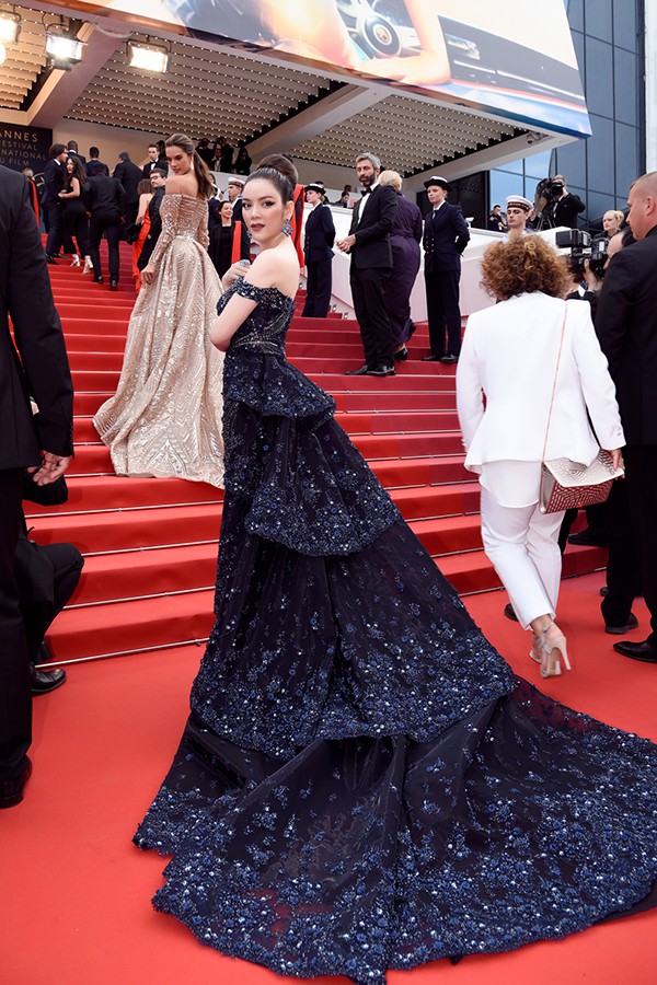 Nhìn lại những màn chưng diện của sao Việt tại Cannes - Ảnh 1. Nhìn lại những màn chưng diện của sao Việt tại Cannes - Ảnh 1.