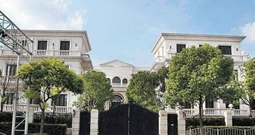 Ngôi sao võ thuật Lý Liên Kiệt và khối tài sản khủng ở tuổi 55 - Ảnh 3. Ngôi sao võ thuật Lý Liên Kiệt và khối tài sản khủng ở tuổi 55 - Ảnh 3.
