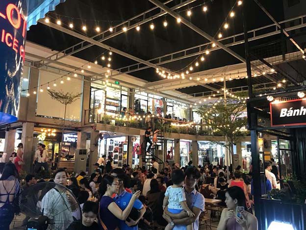 Diễn viên Midu: Đại gia ngầm, tay chơi đồ hiệu thứ thiệt của showbiz Việt - Ảnh 8. Diễn viên Midu: Đại gia ngầm, tay chơi đồ hiệu thứ thiệt của showbiz Việt - Ảnh 8.