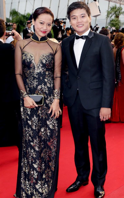 Nhìn lại những màn chưng diện của sao Việt tại Cannes - Ảnh 4. Nhìn lại những màn chưng diện của sao Việt tại Cannes - Ảnh 4.