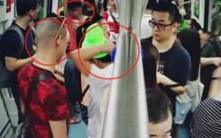 Nhóm thanh niên la có bom trên tàu điện ngầm để quay phim đưa lên mạng