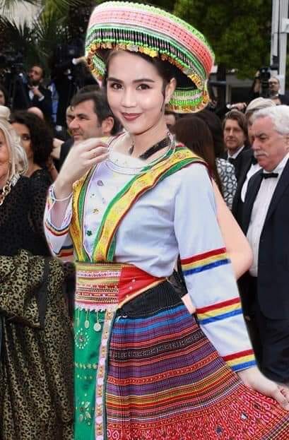 Cư dân mạng cứu Ngọc Trinh khỏi sự phản cảm sau Liên hoan phim Cannes 2019 - Ảnh 3. Cư dân mạng cứu Ngọc Trinh khỏi sự phản cảm sau Liên hoan phim Cannes 2019 - Ảnh 3.