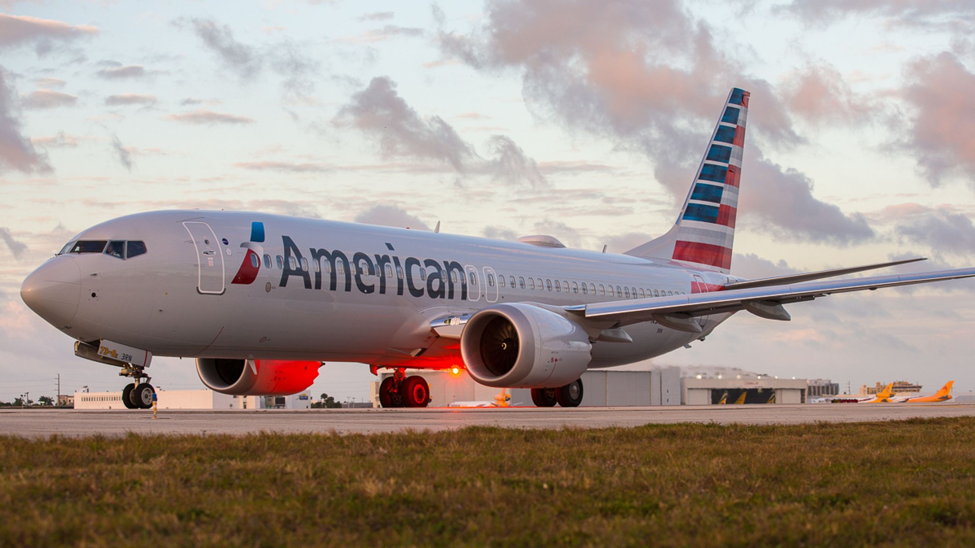 FAA vẫn chưa nhận được bản vá lỗi đối với dòng máy bay Boeing 737 MAX - Ảnh 1.