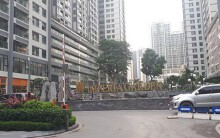 Người nước ngoài bị tố liên tiếp sàm sỡ cô gái rối thiếu nữ trong thang máy