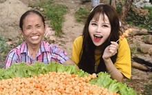 Cô gái ‘trắng’ nhất kênh Bà Tân Vlog: ‘Bà chân chất thực sự chứ không diễn’