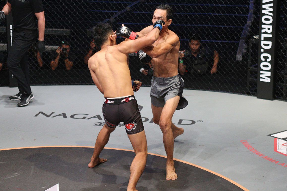 47 giây của Từ Hiểu Đông chưa là gì so với những pha knock-out tại ONE Championship - Ảnh 2. 47 giây của Từ Hiểu Đông chưa là gì so với những pha knock-out tại ONE Championship - Ảnh 2.