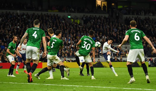 Eriksen giúp Tottenham vượt lên trong cuộc đua top 4 Premier League - Ảnh 1. Eriksen giúp Tottenham vượt lên trong cuộc đua top 4 Premier League - Ảnh 1.