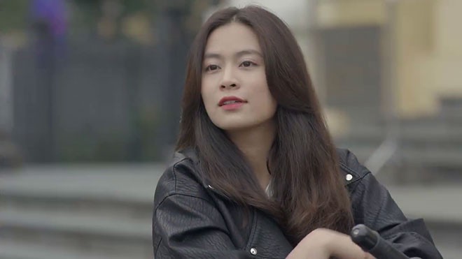 Mê cung tập 9: Lam Anh bị giang hồ bắt cóc ngay trước mặt Khánh - Ảnh 2. Mê cung tập 9: Lam Anh bị giang hồ bắt cóc ngay trước mặt Khánh - Ảnh 2.