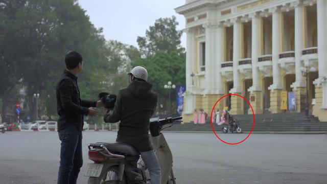 Mê cung tập 9: Lam Anh bị giang hồ bắt cóc ngay trước mặt Khánh - Ảnh 3. Mê cung tập 9: Lam Anh bị giang hồ bắt cóc ngay trước mặt Khánh - Ảnh 3.