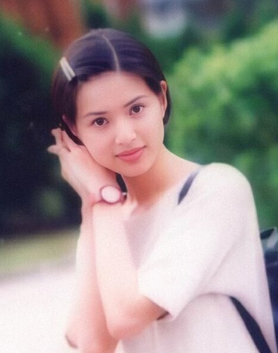 Tình yêu sóng gió của ba minh tinh đóng Tiểu Long Nữ - Ảnh 5. Tình yêu sóng gió của ba minh tinh đóng Tiểu Long Nữ - Ảnh 5.
