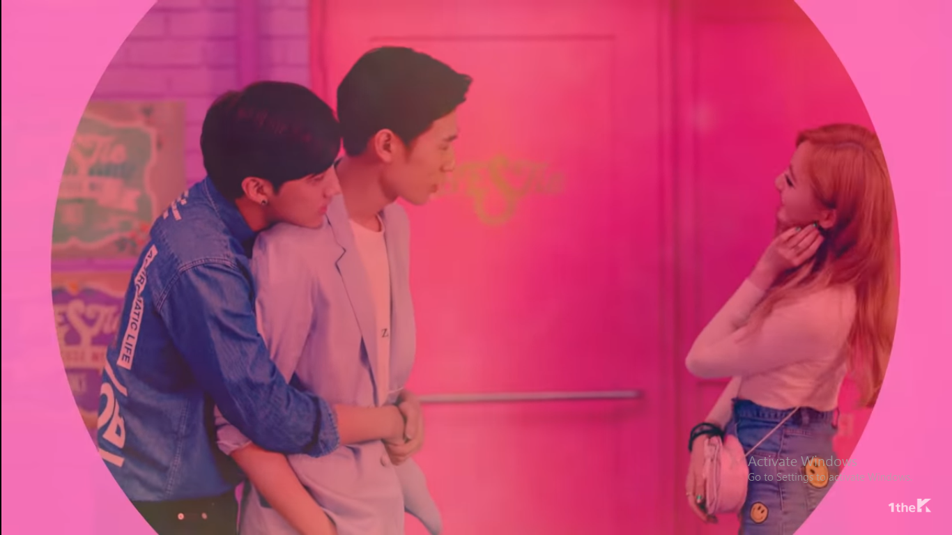 Điểm mặt những MV Kpop với chủ đề LGBT có thể bạn chưa biết (P.2) - Ảnh 14. Điểm mặt những MV Kpop với chủ đề LGBT có thể bạn chưa biết (P.2) - Ảnh 14.