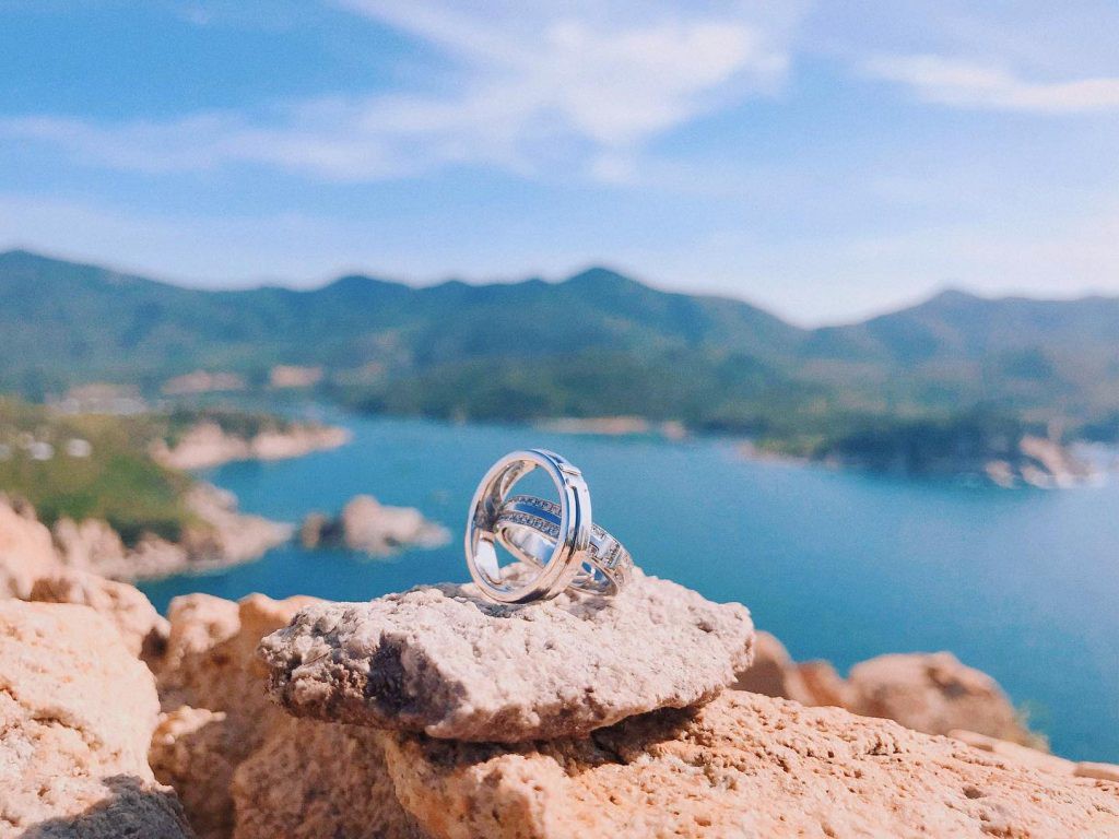 Đàm Thu Trang hạnh phúc diện váy cưới trước thềm hôn lễ với Cường Đôla - Ảnh 4. Đàm Thu Trang hạnh phúc diện váy cưới trước thềm hôn lễ với Cường Đôla - Ảnh 4.