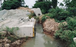 Dự án chậm triển khai gần 10 năm, hàng chục nghìn mét vuông đất đang bị cỏ hoang 'xâm chiếm' tại Gia Lâm