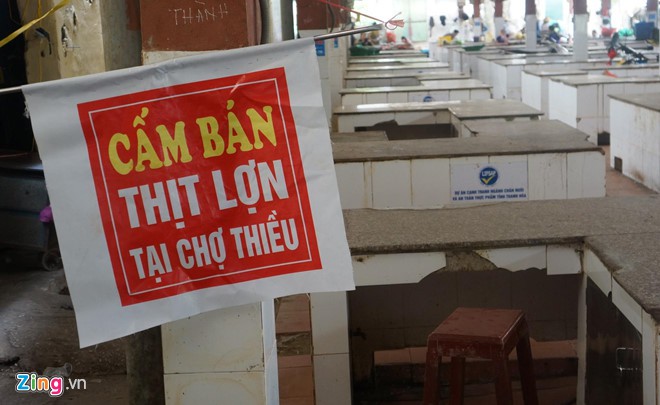 Chính quyền cấm bán thịt lợn, cả trăm sạp phải ngưng hoạt động - Ảnh 1. Chính quyền cấm bán thịt lợn, cả trăm sạp phải ngưng hoạt động - Ảnh 1.