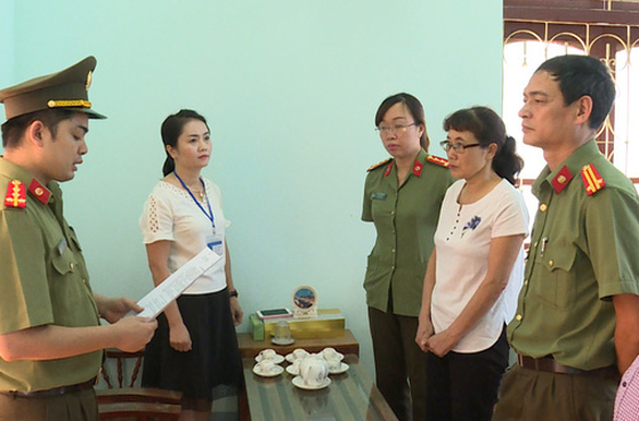 Gian lận thi cử tại Sơn La: Phó giám đốc khai được giám đốc Sở ‘nhờ vả’ - Ảnh 2. Gian lận thi cử tại Sơn La: Phó giám đốc khai được giám đốc Sở ‘nhờ vả’ - Ảnh 2.
