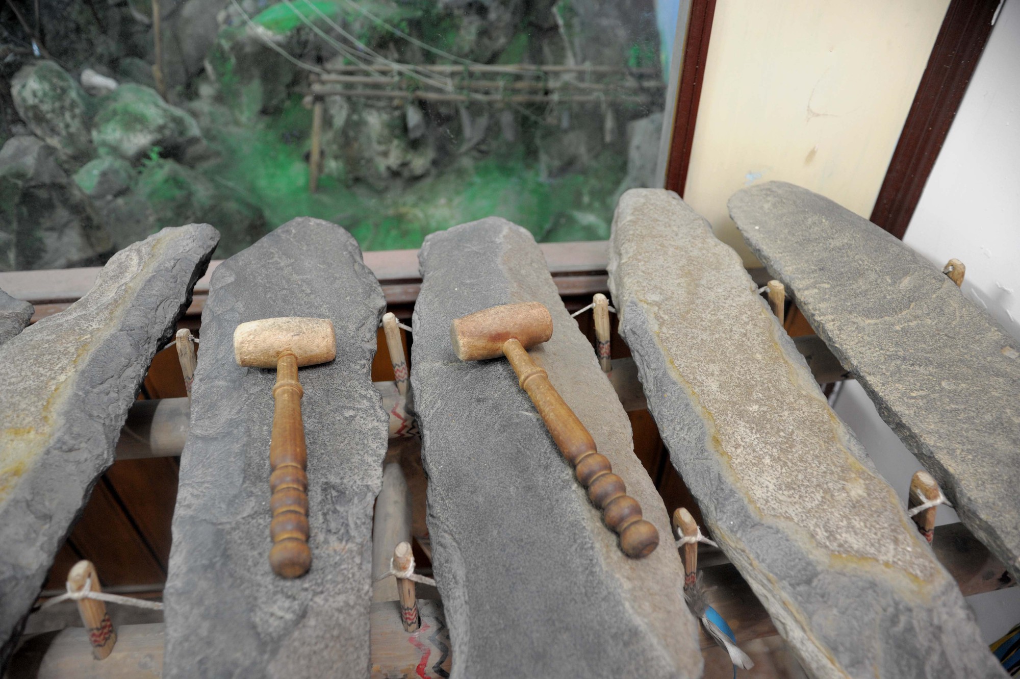 Hàng trăm sản phẩm giới thiệu về Nét đẹp xứ Trầm - Ảnh 11. Hàng trăm sản phẩm giới thiệu về Nét đẹp xứ Trầm - Ảnh 11.