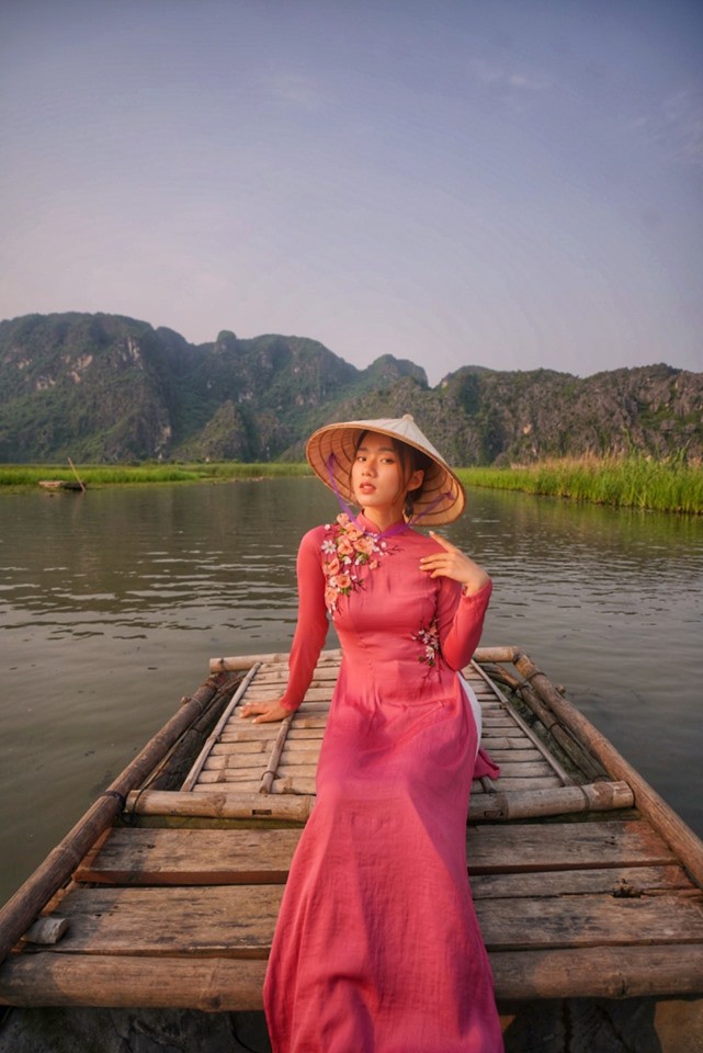 Mách bạn bí kíp săn mùa vàng Tam Cốc, chiêm ngưỡng khung cảnh đẹp tựa bồng lai - Ảnh 1. Mách bạn bí kíp săn mùa vàng Tam Cốc, chiêm ngưỡng khung cảnh đẹp tựa bồng lai - Ảnh 1.