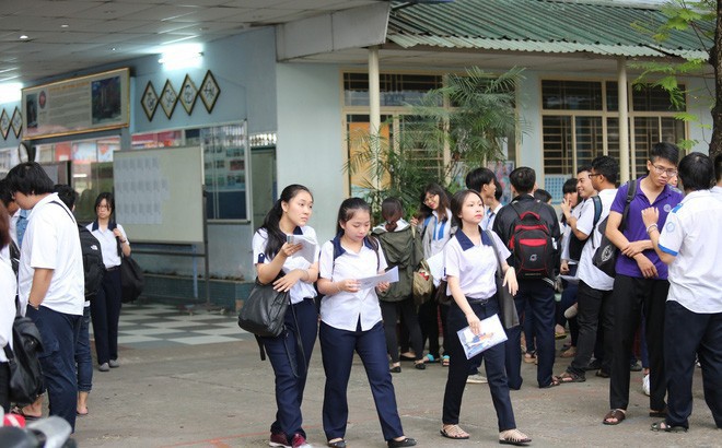 Thông tin tuyển sinh 2019 (25/5): Đề thi THPT quốc gia 2019 ở Côn Đảo sẽ được vận chuyển bằng máy bay, giải chi tiết đề Toán thi vào lớp 10 Trường Phổ thông Năng khiếu - Ảnh 2. Thông tin tuyển sinh 2019 (25/5): Đề thi THPT quốc gia 2019 ở Côn Đảo sẽ được vận chuyển bằng máy bay, giải chi tiết đề Toán thi vào lớp 10 Trường Phổ thông Năng khiếu - Ảnh 2.