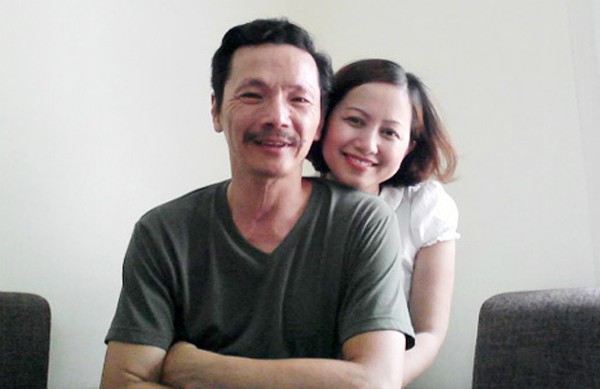 Những người vợ, người chồng của dàn diễn viên Về nhà đi con âm thầm hi sinh giữ gìn hạnh phúc gia đình - Ảnh 2. Những người vợ, người chồng của dàn diễn viên Về nhà đi con âm thầm hi sinh giữ gìn hạnh phúc gia đình - Ảnh 2.