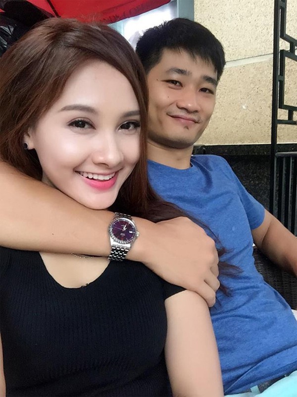 Những người vợ, người chồng của dàn diễn viên Về nhà đi con âm thầm hi sinh giữ gìn hạnh phúc gia đình - Ảnh 3. Những người vợ, người chồng của dàn diễn viên Về nhà đi con âm thầm hi sinh giữ gìn hạnh phúc gia đình - Ảnh 3.