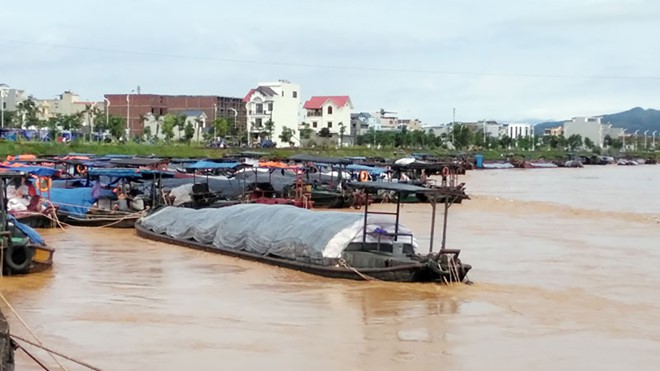 Thành phố vùng biên Móng Cái ngập nặng, 1 người mất tích - Ảnh 3.