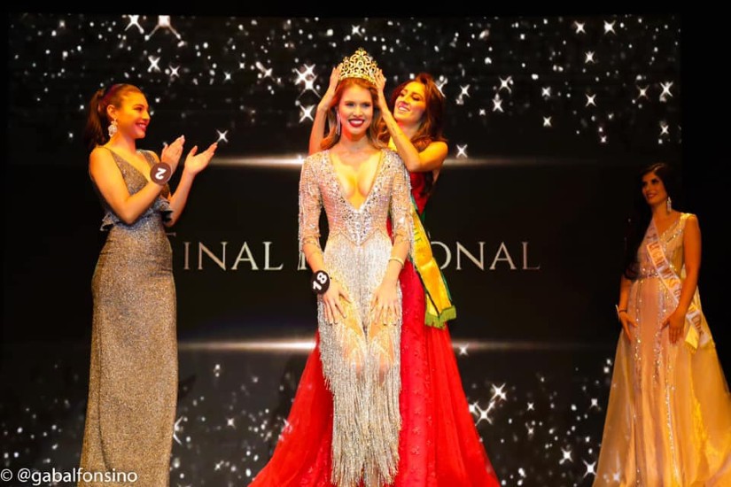 Hoa hậu Hòa bình Chile 2019 được chuyên gia đánh giá đẹp nhất trong 7 năm - Ảnh 1. Hoa hậu Hòa bình Chile 2019 được chuyên gia đánh giá đẹp nhất trong 7 năm - Ảnh 1.