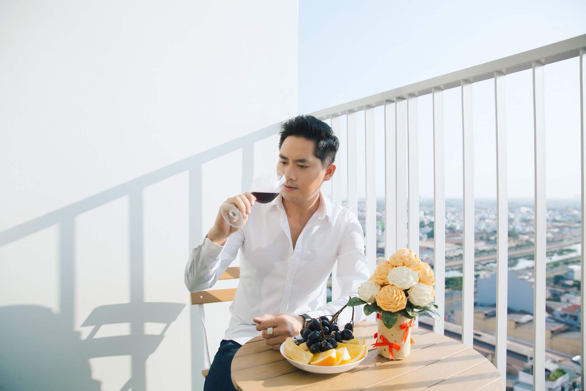 Diễn viên Minh Luân tự hào khoe căn hộ rộng 100 m2 sau 10 năm lập nghiệp ở TP HCM - Ảnh 7. Diễn viên Minh Luân tự hào khoe căn hộ rộng 100 m2 sau 10 năm lập nghiệp ở TP HCM - Ảnh 7.
