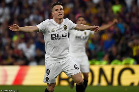 Barca thua Valencia - mặt trái của thiên tài Messi - Ảnh 2. Barca thua Valencia - mặt trái của thiên tài Messi - Ảnh 2.